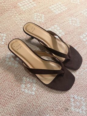 a new day Brown Suede Square Toe Thong Kitten Heels